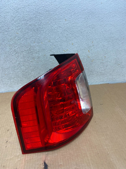 2011 2012 2013 2014 Ford Edge Tail Light Left Driver Lh Side AI8512 LK2