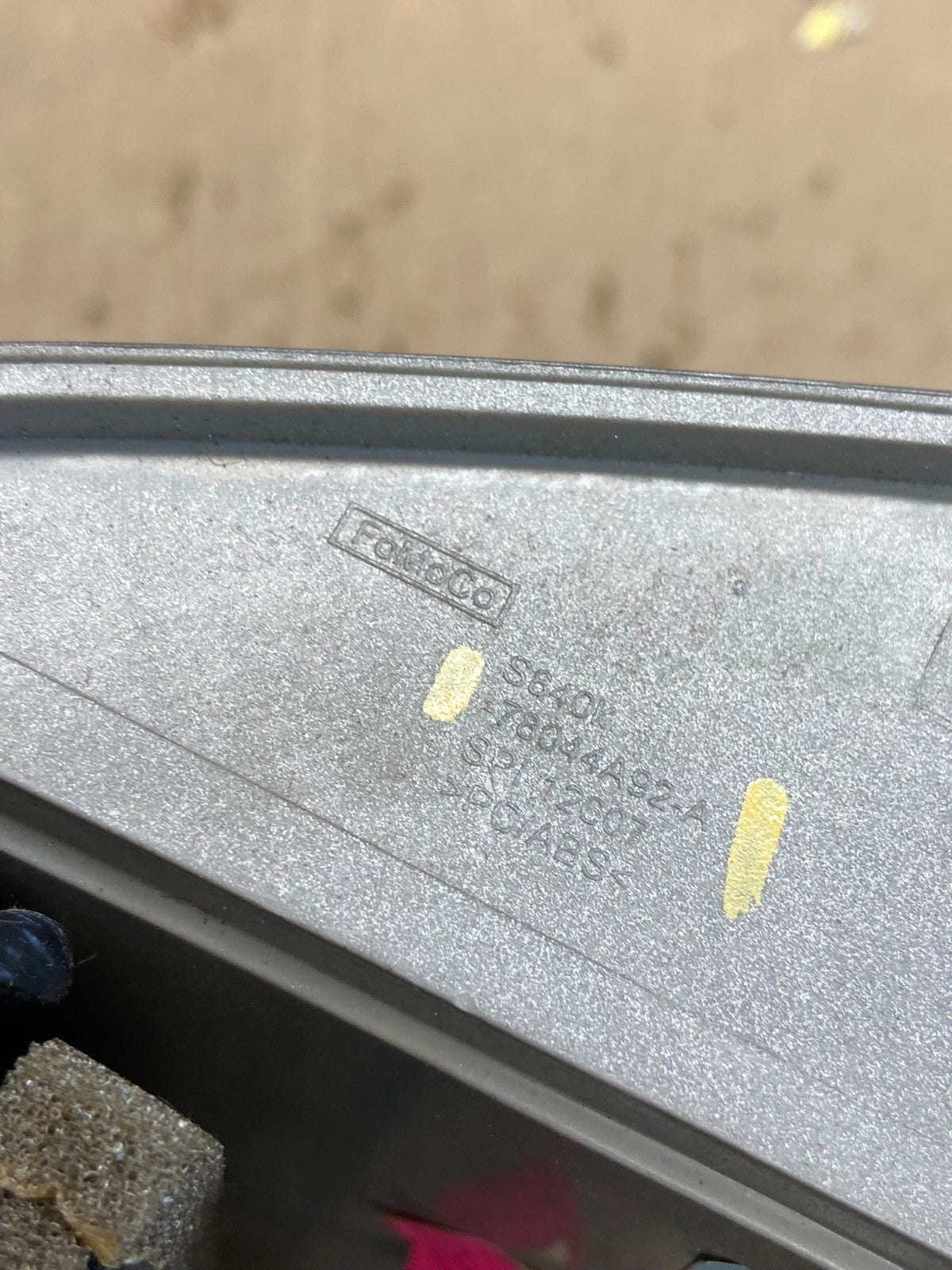 2008 to 2012 Ford Escape Center Dash Air Vent Panel Bezel Trim ab2254 DG6