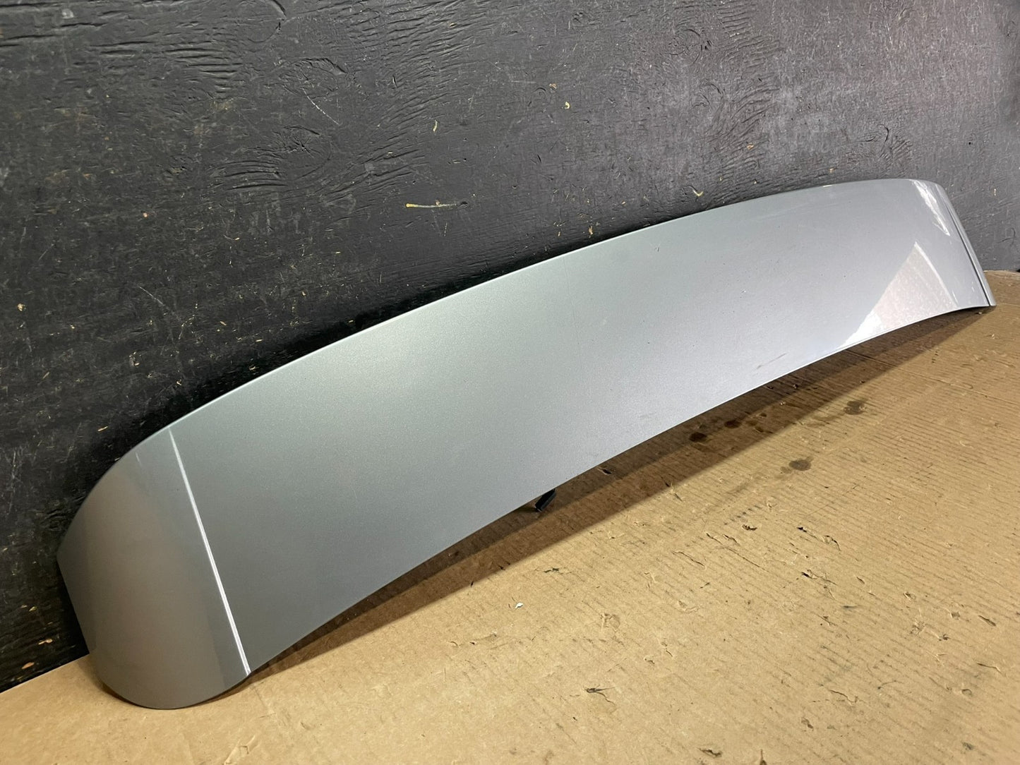2009 to 2017 Audi Q5 Rear Tailgate Spoiler W/ 3RD Third Brake Light OEM y9610 DG1