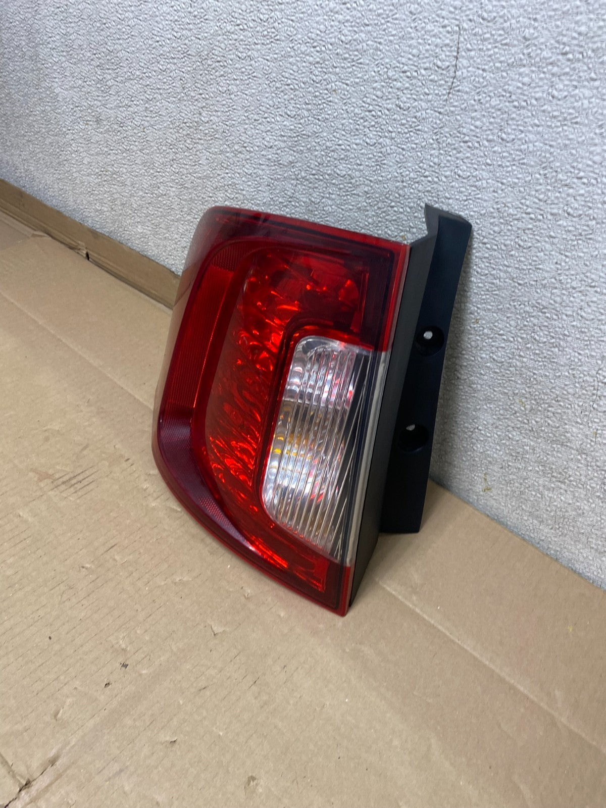 2011 to 2014 Ford Edge Sport Smoked Left Driver Lh Side Tail light Oem U2787 DG1