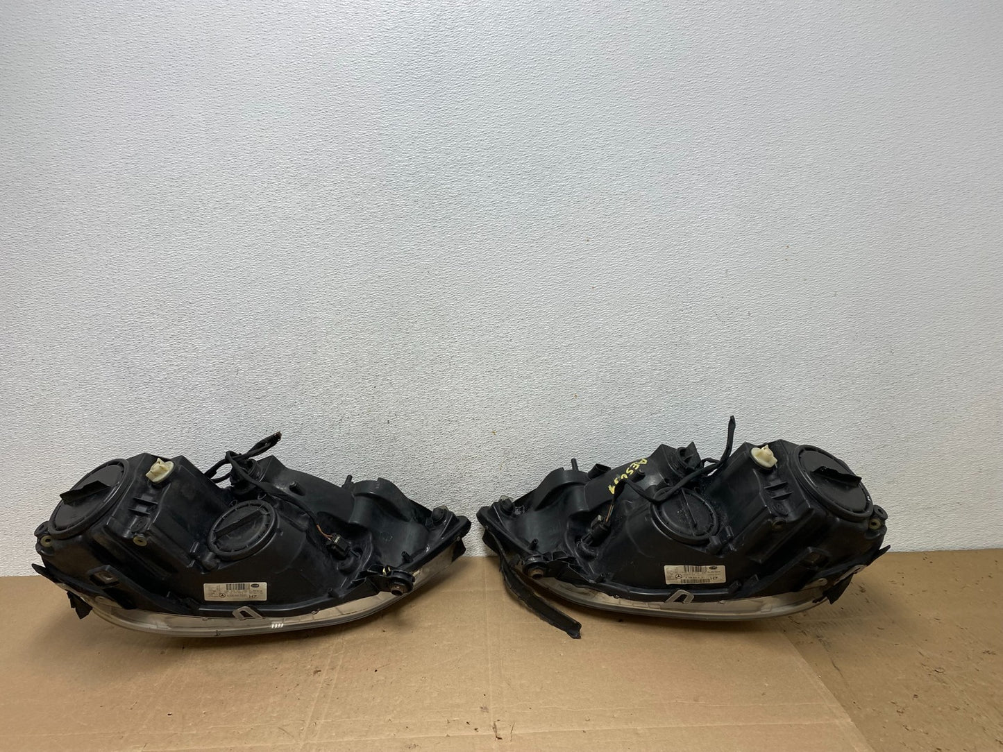 Halogen 2009-2011 Mercedes-Benz ML Class Left+Right Headlights AE5059 DW9