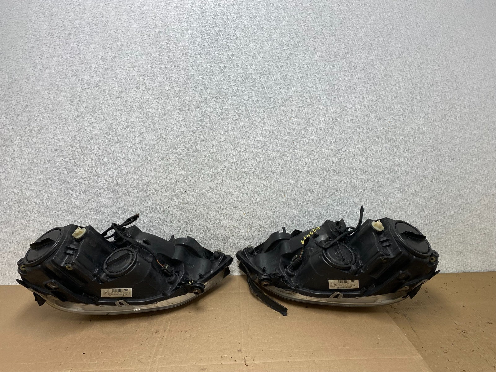 Halogen 2009-2011 Mercedes-Benz ML Class Left+Right Headlights AE5059 DW9