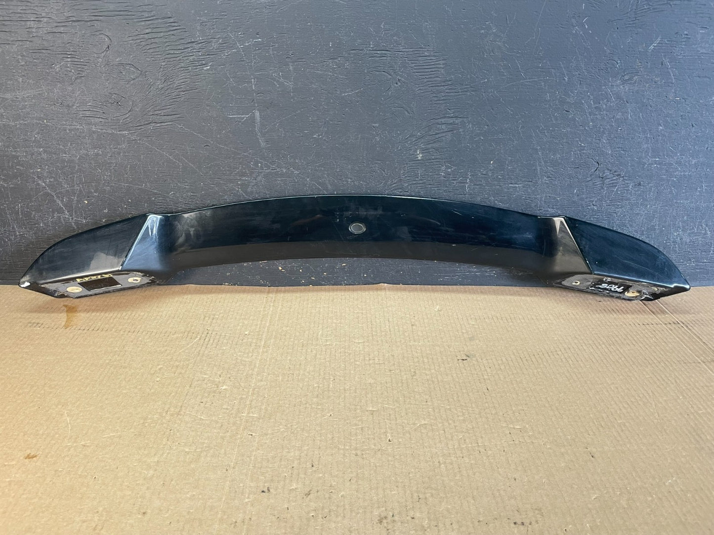 2008 to 2014 Land Rover LR2 Rear Trunk Tail Light Lift Gate Spoiler af3761 DG5