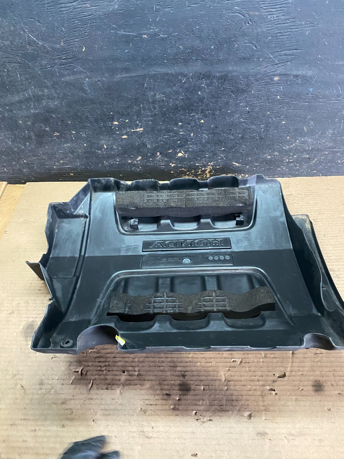 2005 to 2007 Honda Odyssey Black Engine Cover OEM s3691 DG5