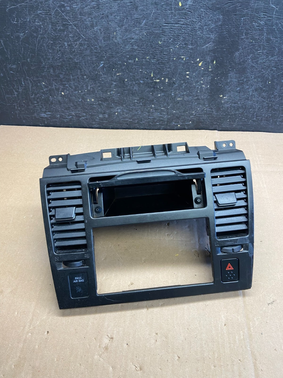 2007 to 2012 Nissan Versa Center Vent Dash Radio Trim Bezel AI3196 DG2