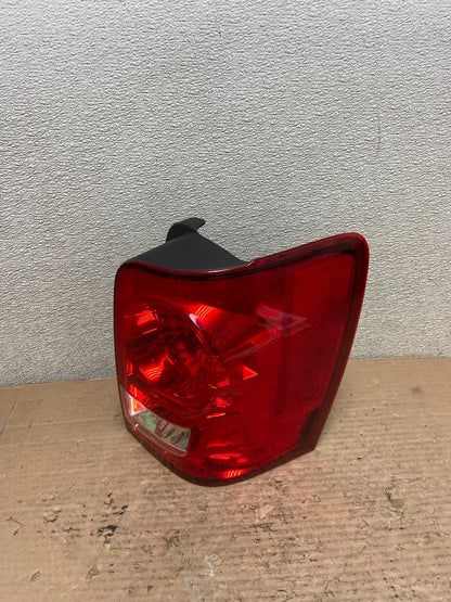 2008 2011 Mazda Tribute Right Passenger Rh Side Tail Light AA9549 DG0