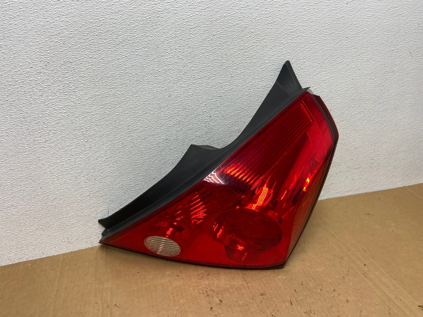 2008 - 2013 Nissan Altima Coupe Right Passenger Side Rh Tail Light AD3113 LK2