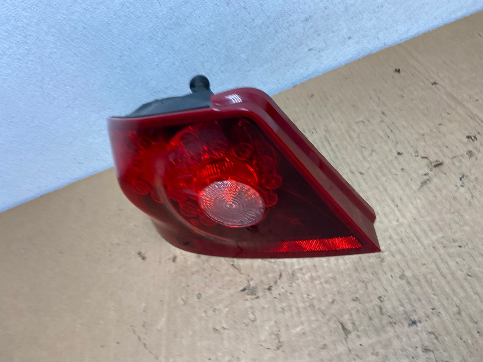 2011 to 2014 Dodge Avenger Left Driver Lh Side Tail Light AC8267 LK1