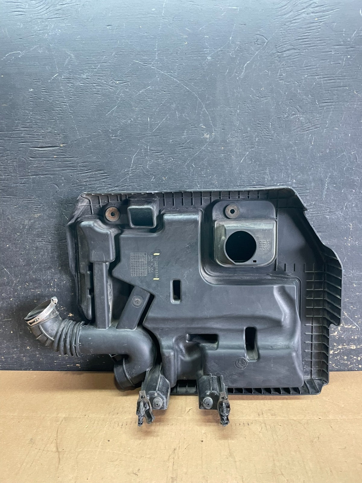 2011 to 2015 Chevrolet Volt Engine Motor Cover OEM Z8206 DG5