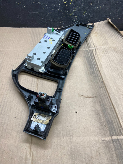 2005 to 2010 Honda Odyssey  Radio Climate Control Dash Trim Bezel X1670 DG4