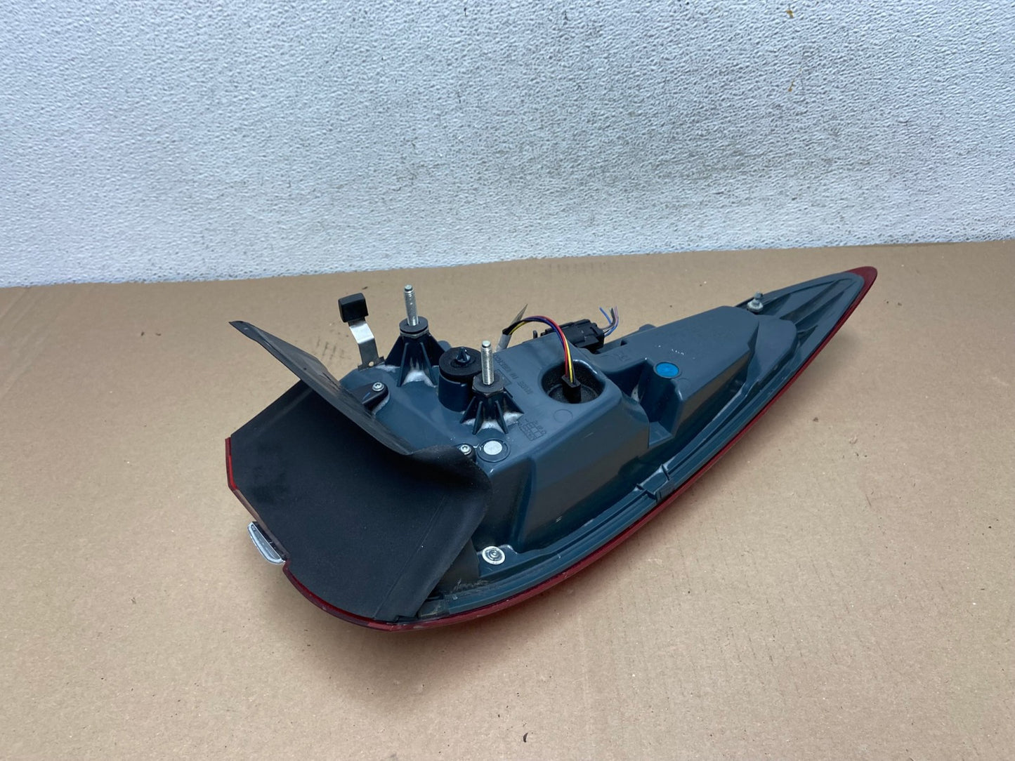 2017 - 2018 Ford Fusion Right Passenger RH Side Tail Light AF2996 LK4