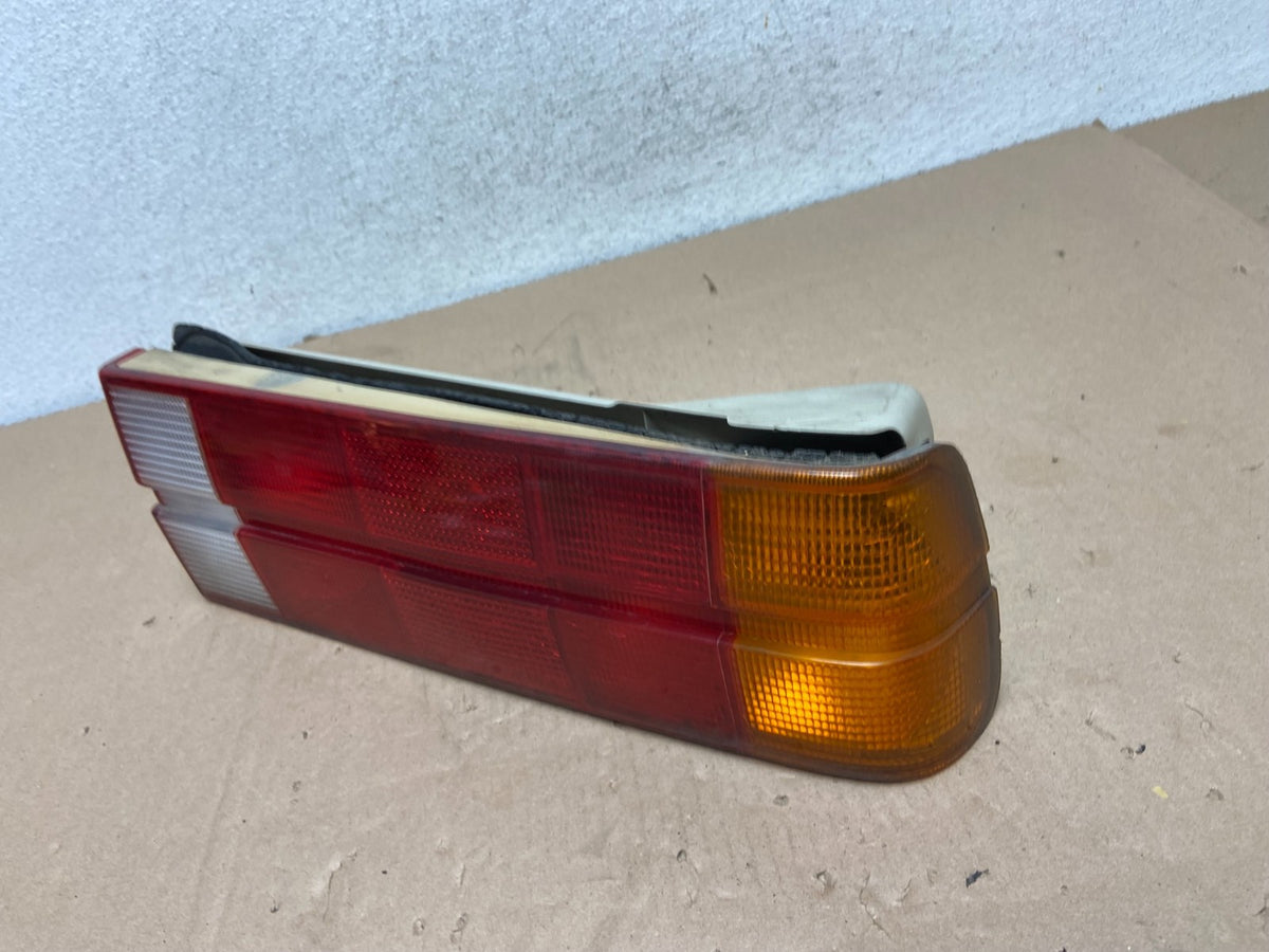 1986 to 1988 Bmw E30 Right Passenger Rh Side Tail Light ag6731 DG1
