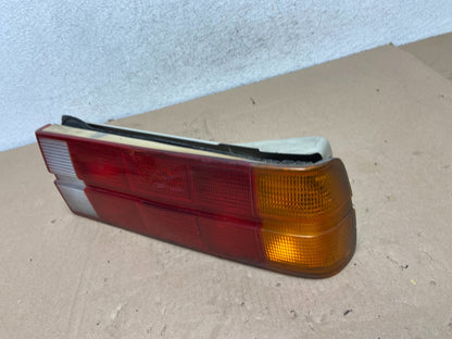 1986 to 1988 Bmw E30 Right Passenger Rh Side Tail Light ag6731 DG1