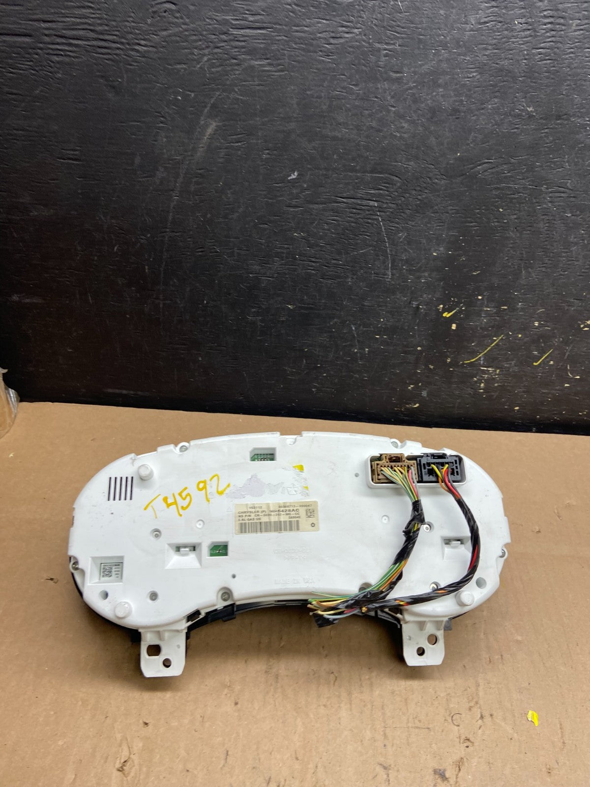 2011 to 2013 Jeep Grand Cherokee 3.6L Speedometer Gauge Cluster T4592 DG4