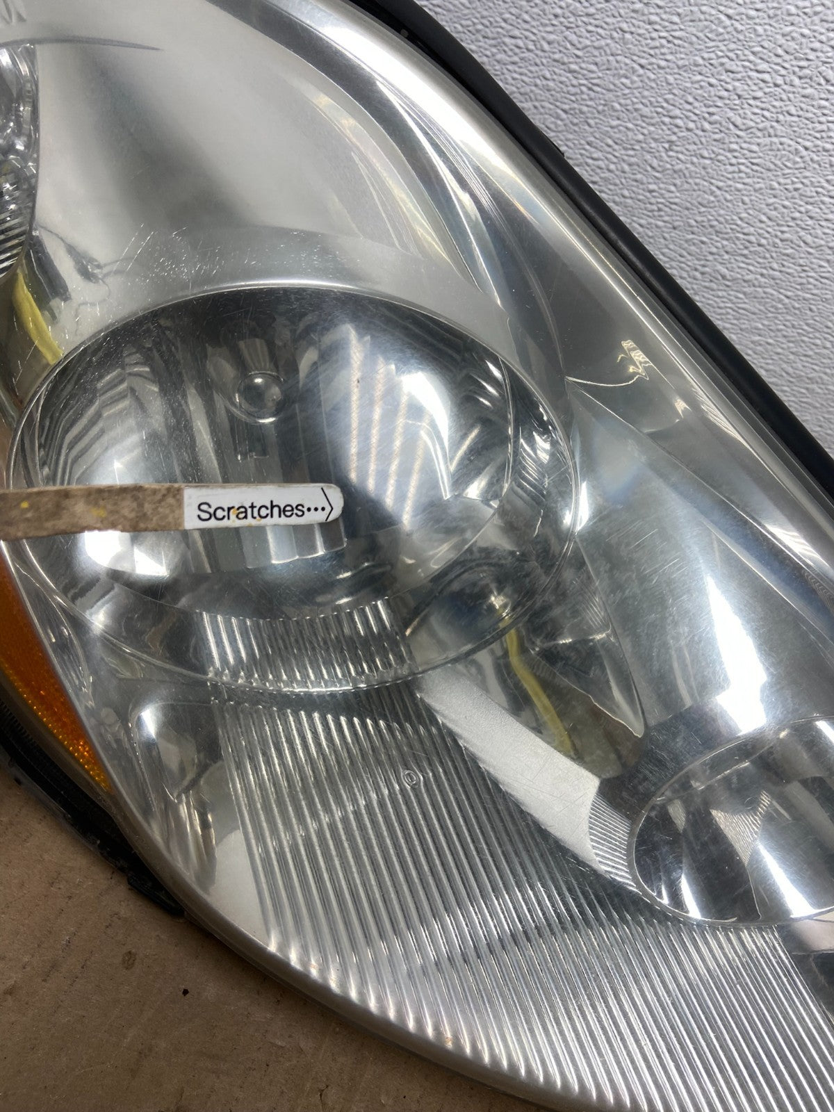 2006 to 2010 Toyota Sienna Right Passenger Rh Side Headlight Halogen AB6449 DW3
