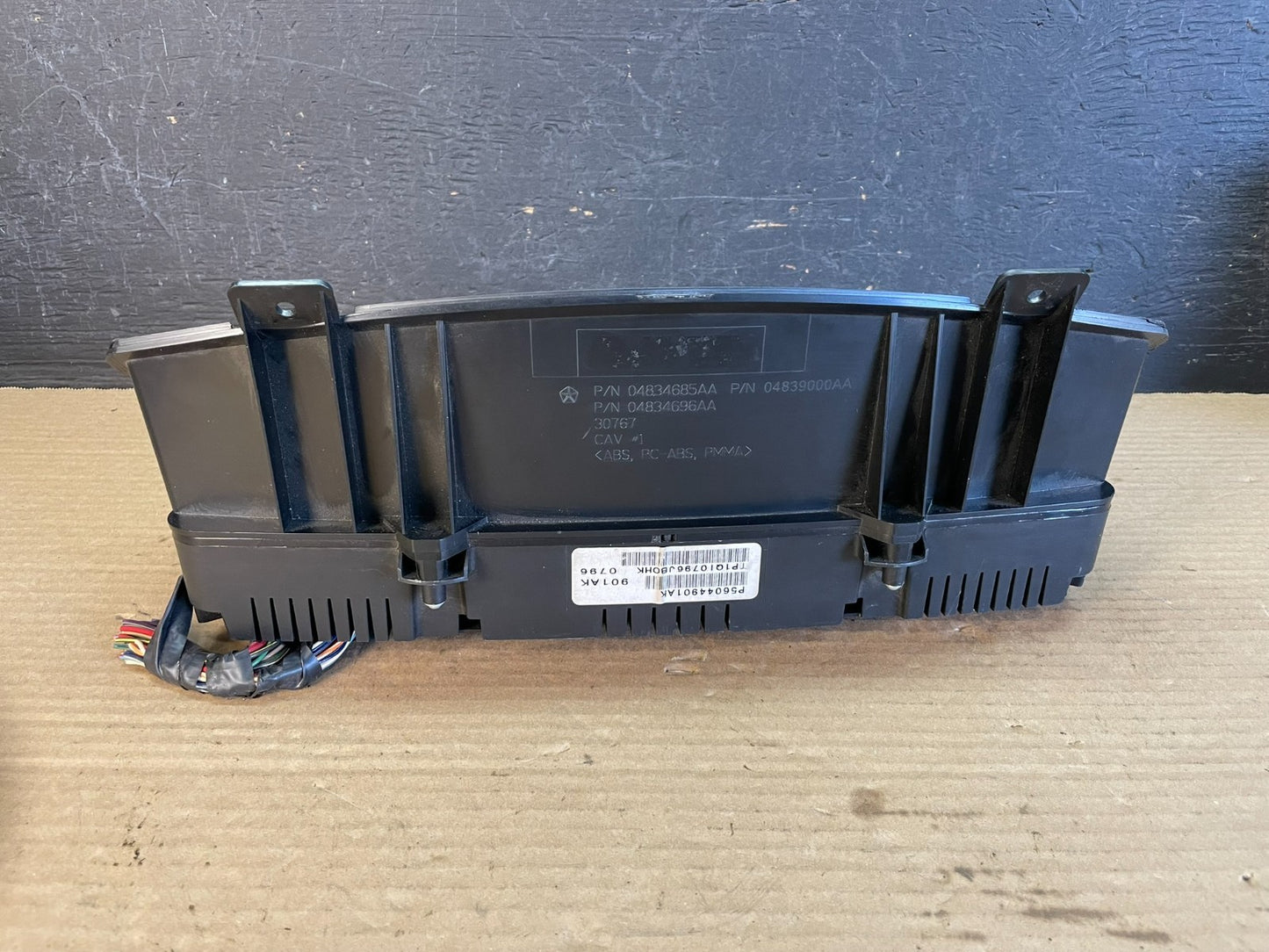 2006 Dodge Durango Speedometer Instrument Cluster Gauge AF3465 DW6