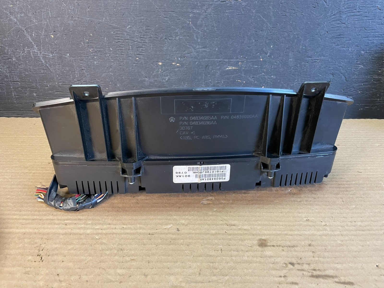 2006 Dodge Durango Speedometer Instrument Cluster Gauge AF3465 DW6