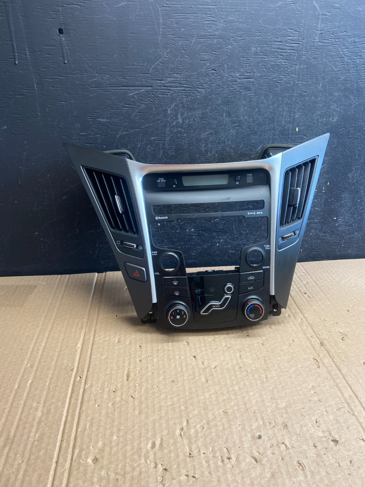2011 - 2014 Hyundai Sonata Center Radio Climate Control Air Vent Bezel AF6247 DG0