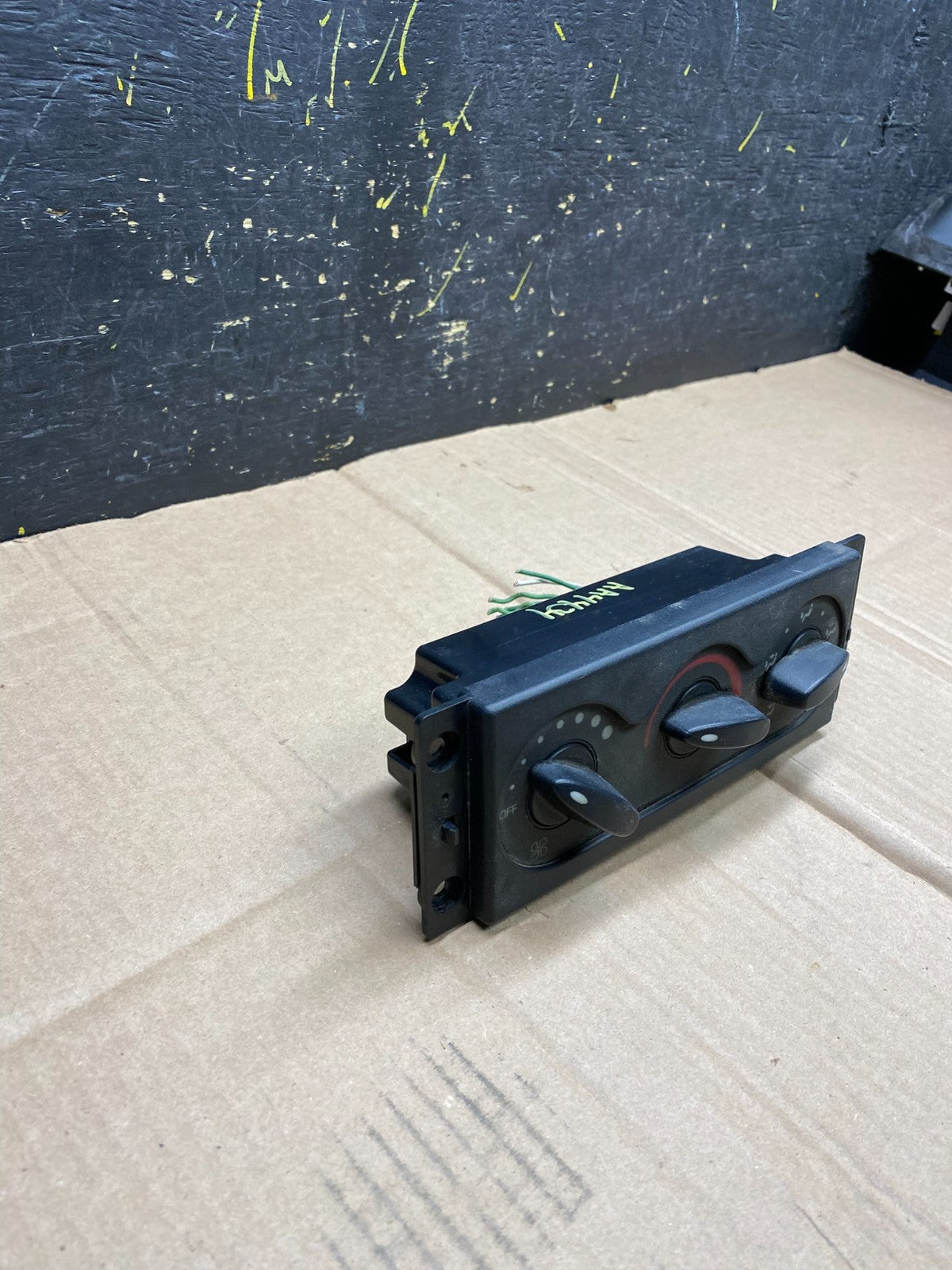 International Navistar 4300 Climate Control Heater Fan Panel  AA4434 DG2