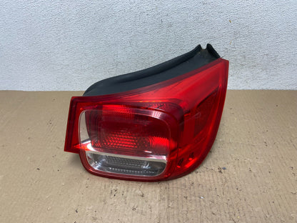 No Led Trim 2013-2015 Chevrolet Malibu Right Passenger Side Tail Light AE9836 LK0