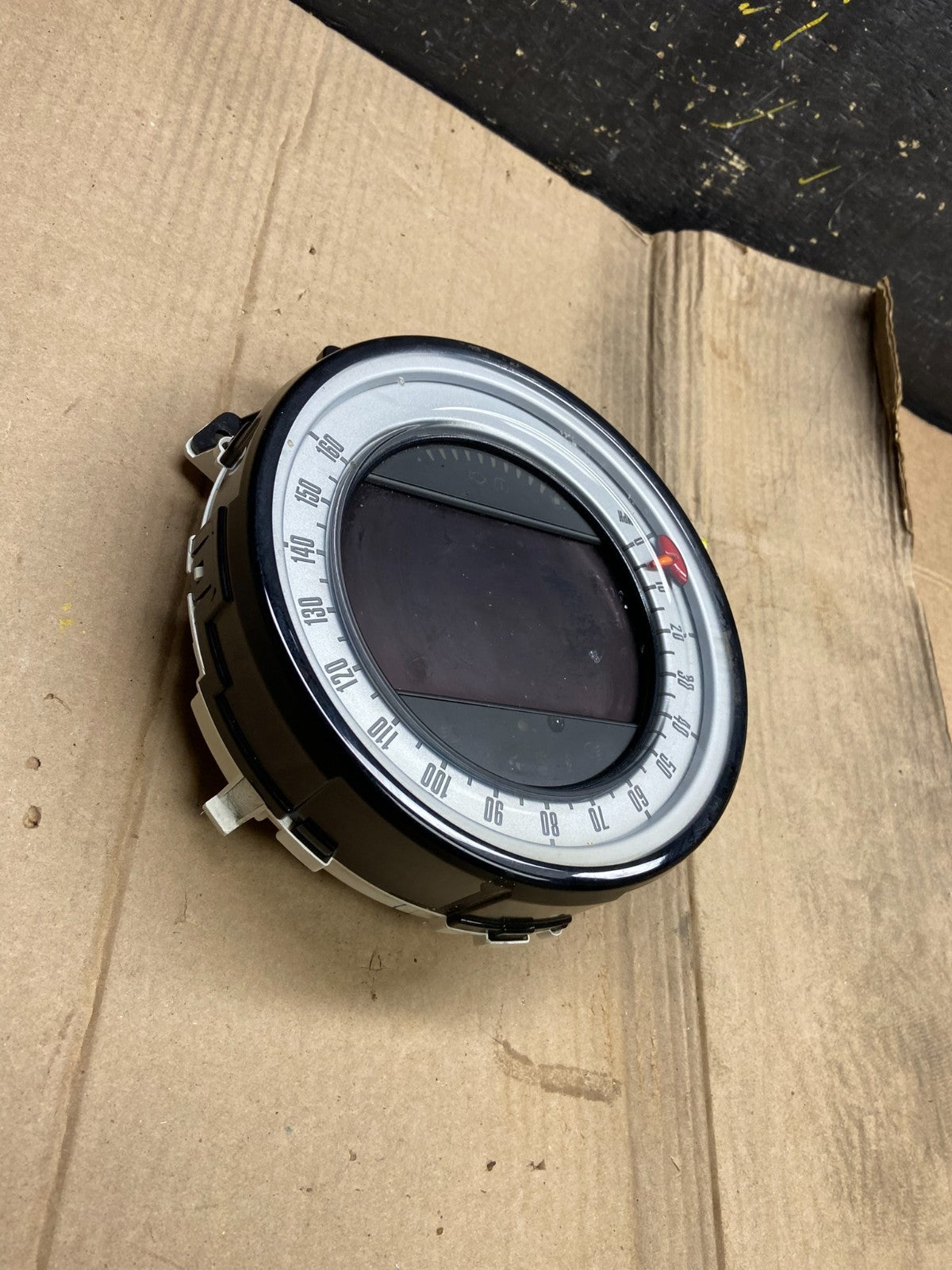 2011 - 2016 Mini Cooper Countryman Speedometer Cluster Gauge OEM X1738 DG1