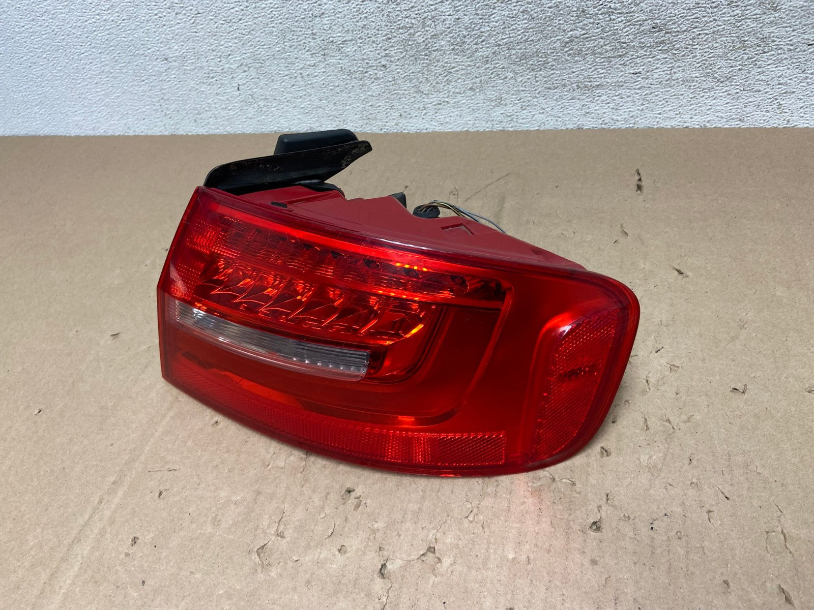 2013 to 2016 Audi A4 S4 Sedan Right Passenger Rh LED Tail Light AG6762 LK1