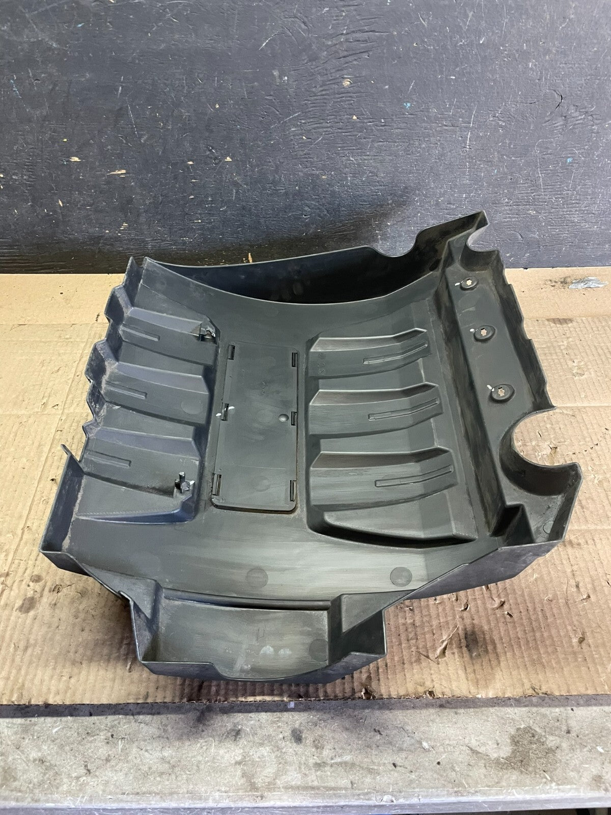 2006 to 2008 Honda Pilot Black Engine Cover OEM 3.5L M2681 DG6