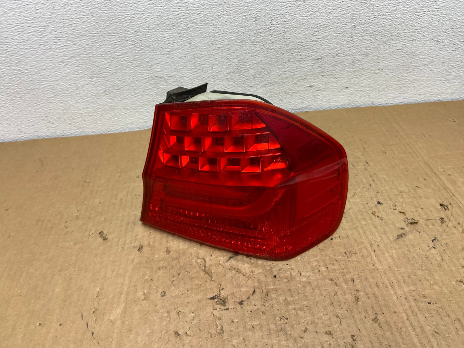 2009 2010 BMW 328i 3 Series Right Passenger RH Side Tail Light AC8284 LK0