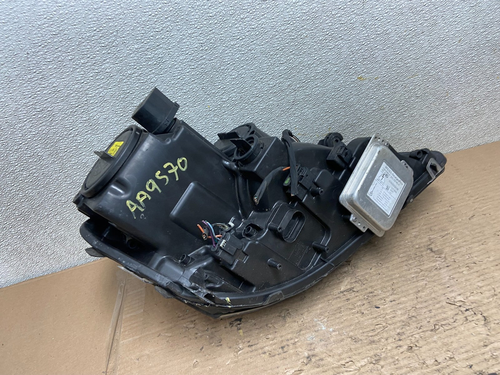 2007 to 2009 Mercedes GL-Class GL450 Left Driver LH Xenon Headlight AA9570 DW6