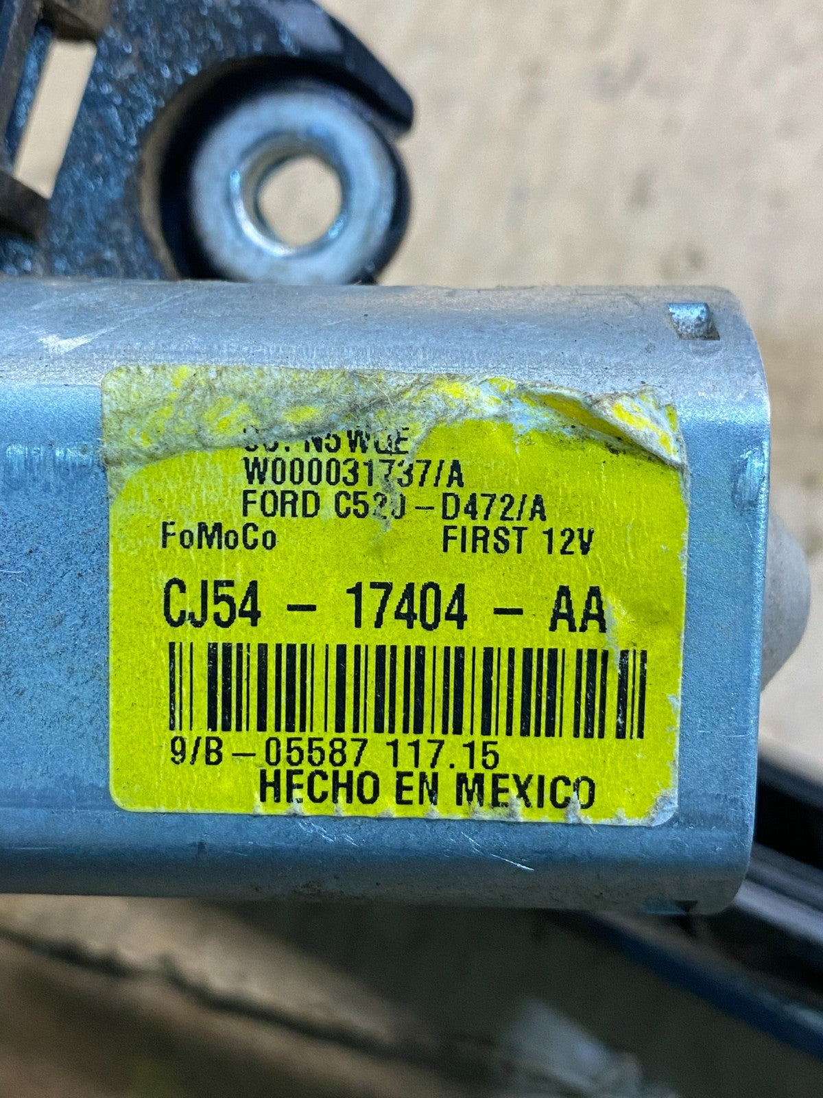 2013 to 2019 Ford Escape Rear Windshield Wiper Motor OEM AB0372 DG6