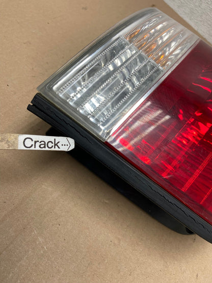 2005 to 2006 Hyundai Santa Fe Left Driver Side Tail Light AE7177 LK4