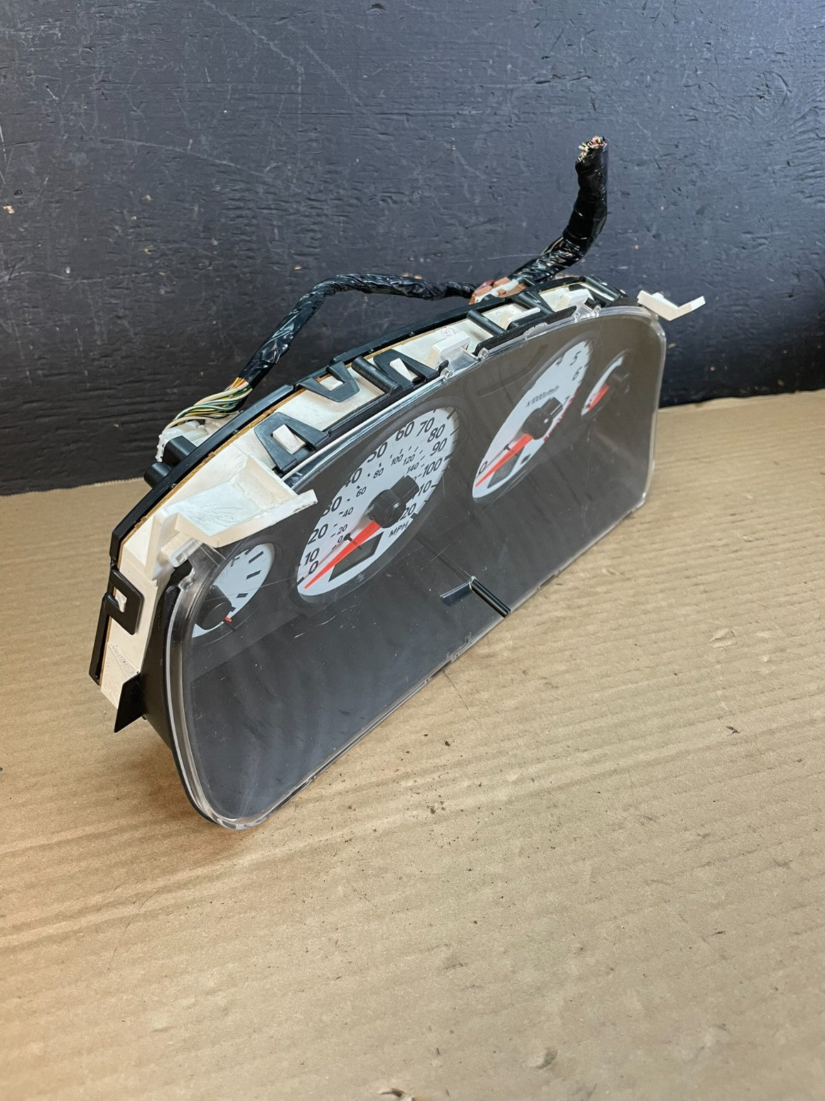 2001 to 2003 Nissan Pathfinder Speedometer Cluster Gauge AF3440 DW1