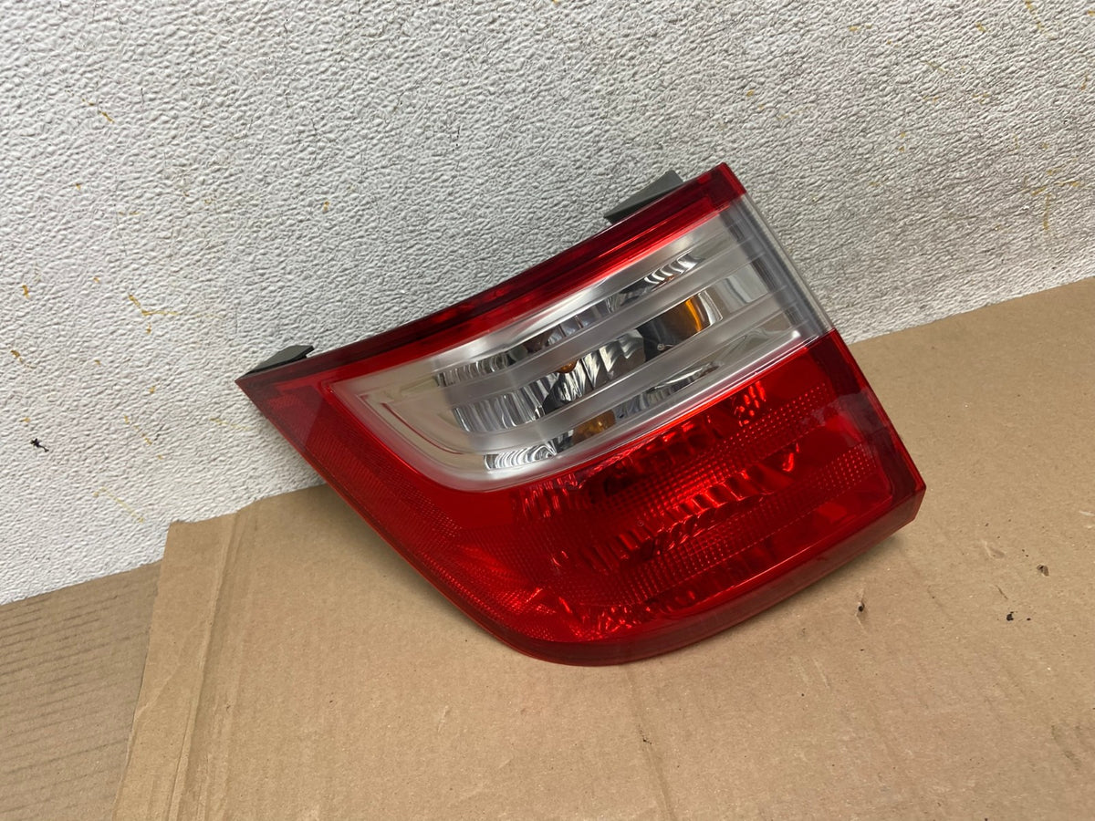 2011 2012 2013 Honda Odyssey Left Driver Side Tail Light AI1159 LK0