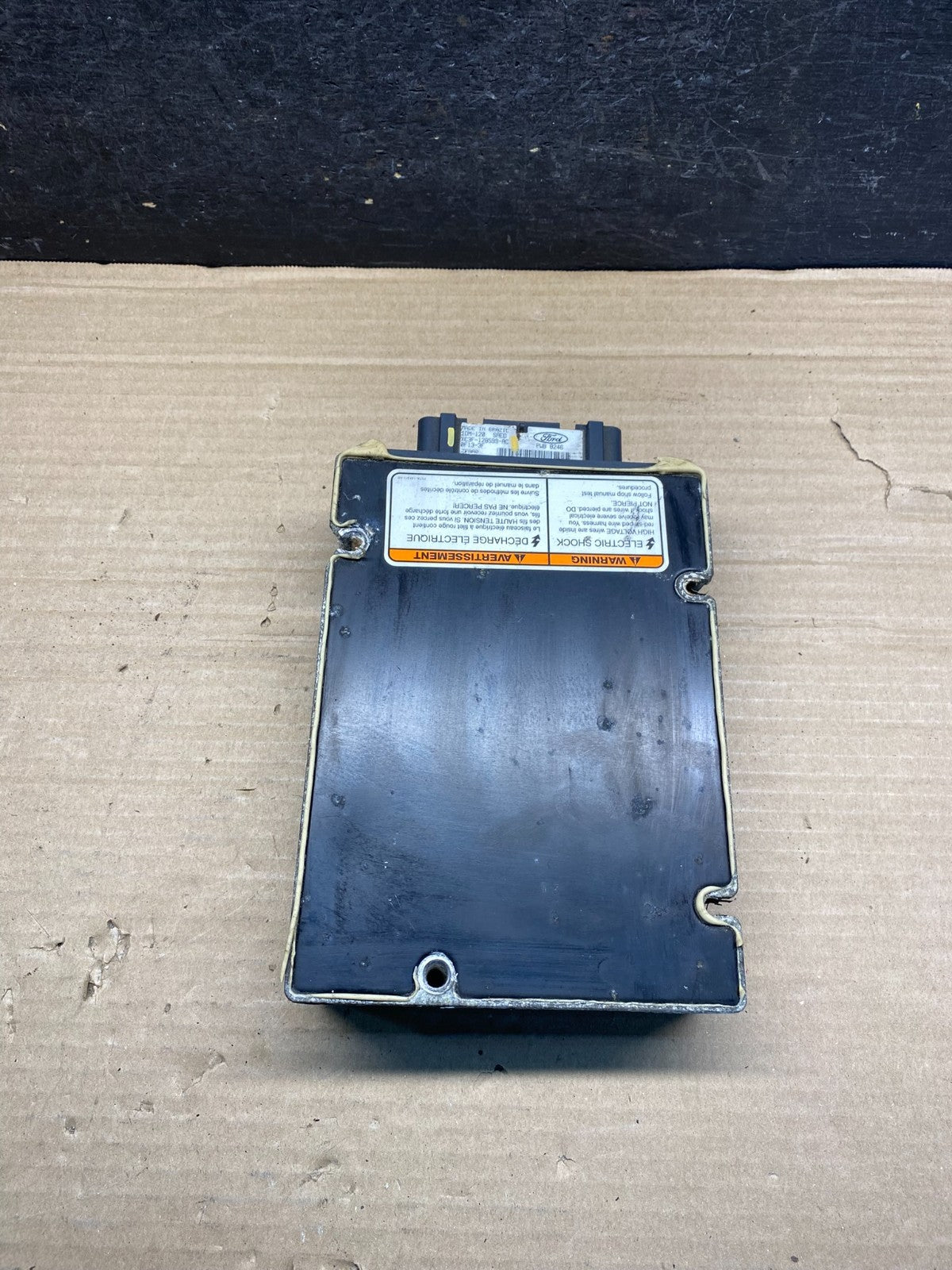 1999 to 2003 Ford F250 7.3L Diesel Driver Fuel Injector Control Module AH9958 DG1