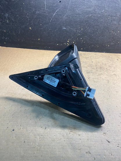 2011 to 2015 Kia Sorento Right Passenger Door Mirror Turn Signal AA2980 MS4