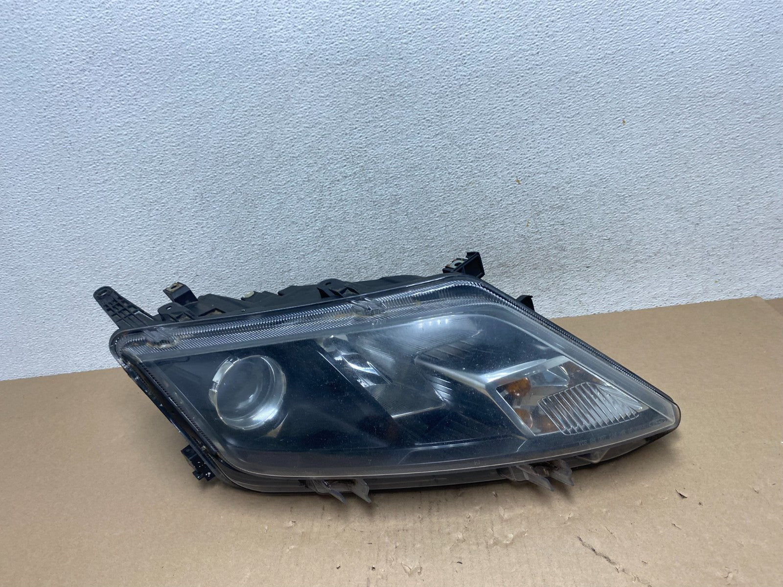 2010 2011 2012 Ford Fusion Right Passenger RH Headlight Halogen AG5772 DW0