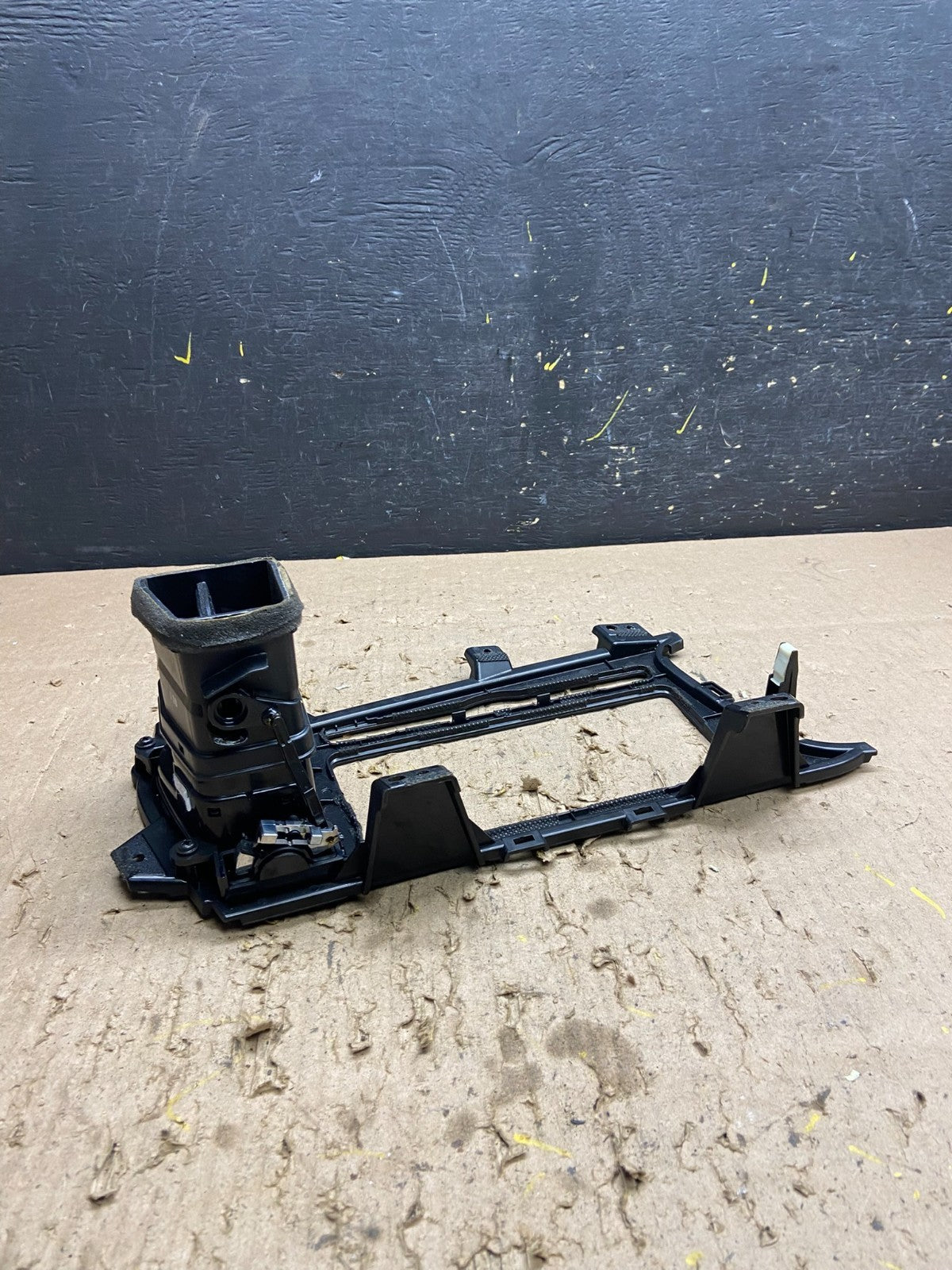 2011 2012 2013 Kia Optima Front Dash Radio Bezel Trim Air Vent t8665 DG5