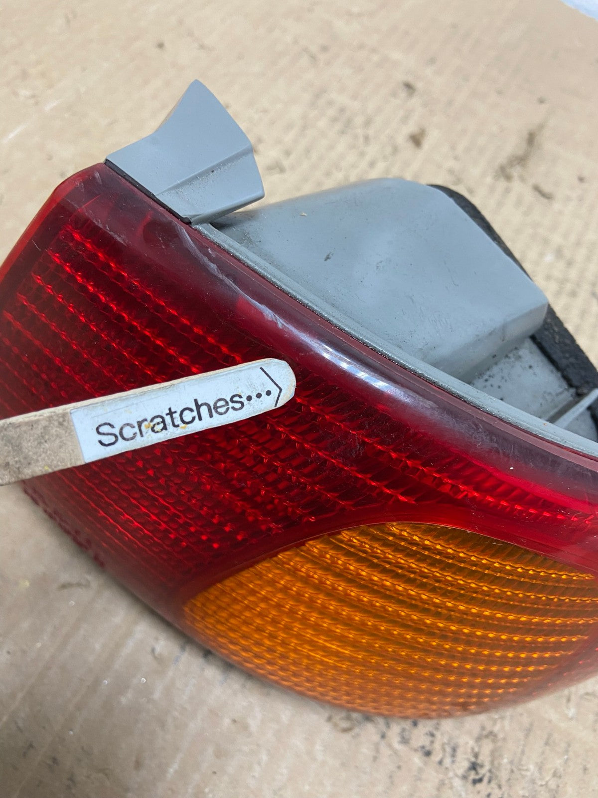 1998 1999 2000 Toyota Corolla Right Passenger Side Tail light OEM AC4016 LK3