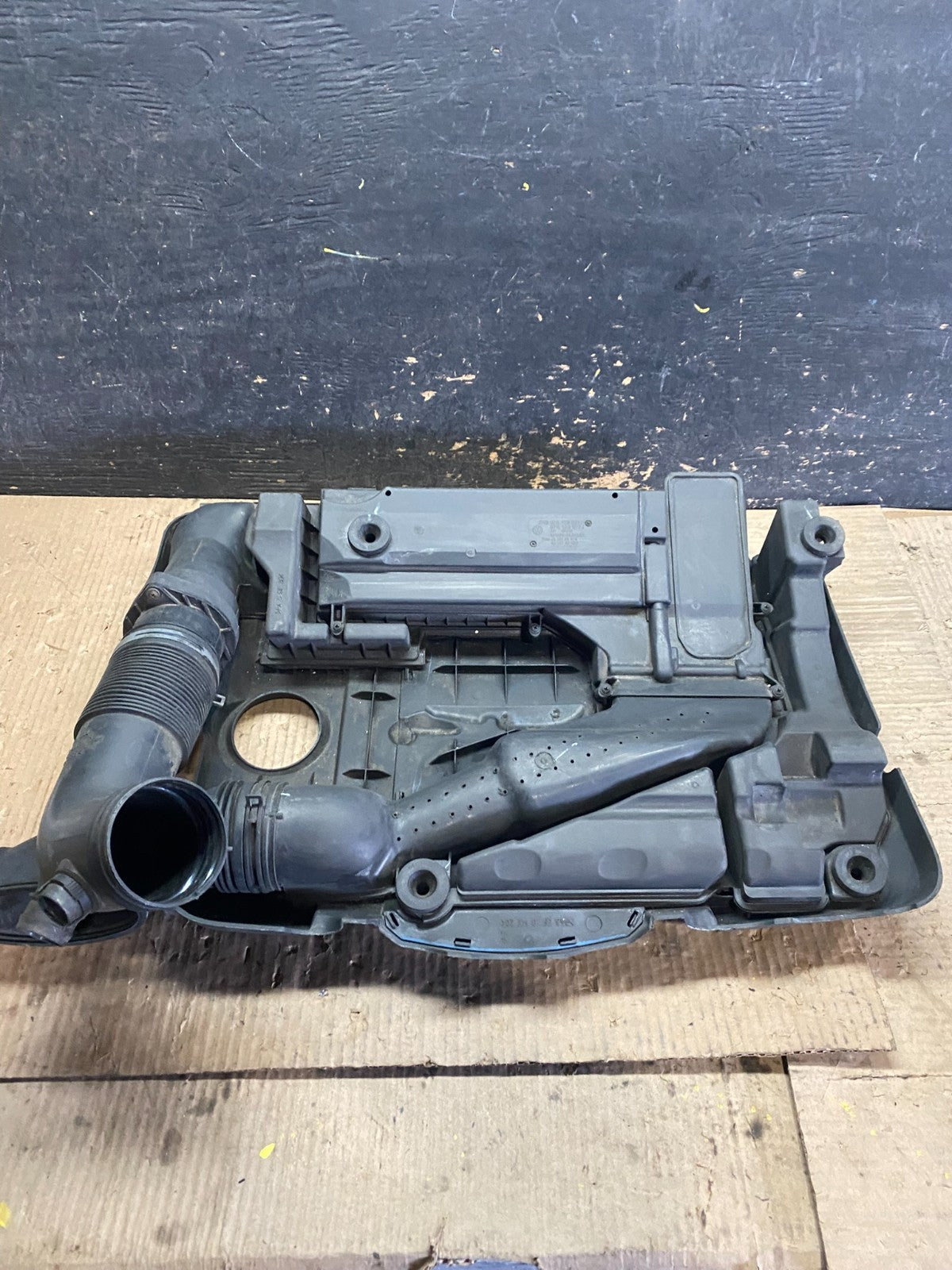 2005 - 2008 Volkswagen Jetta Beetle 2.5L Passat Engine Cover 07k129601G W6268 DG5