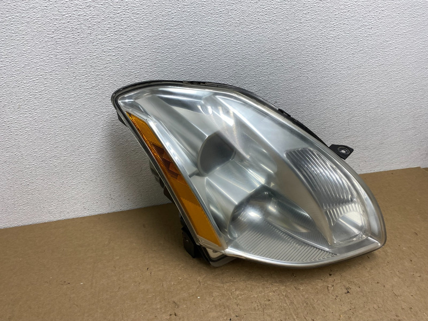 2004 2005 2006 Nissan Maxima Right Passenger Side Headlight Xenon HID AC1499 DW2