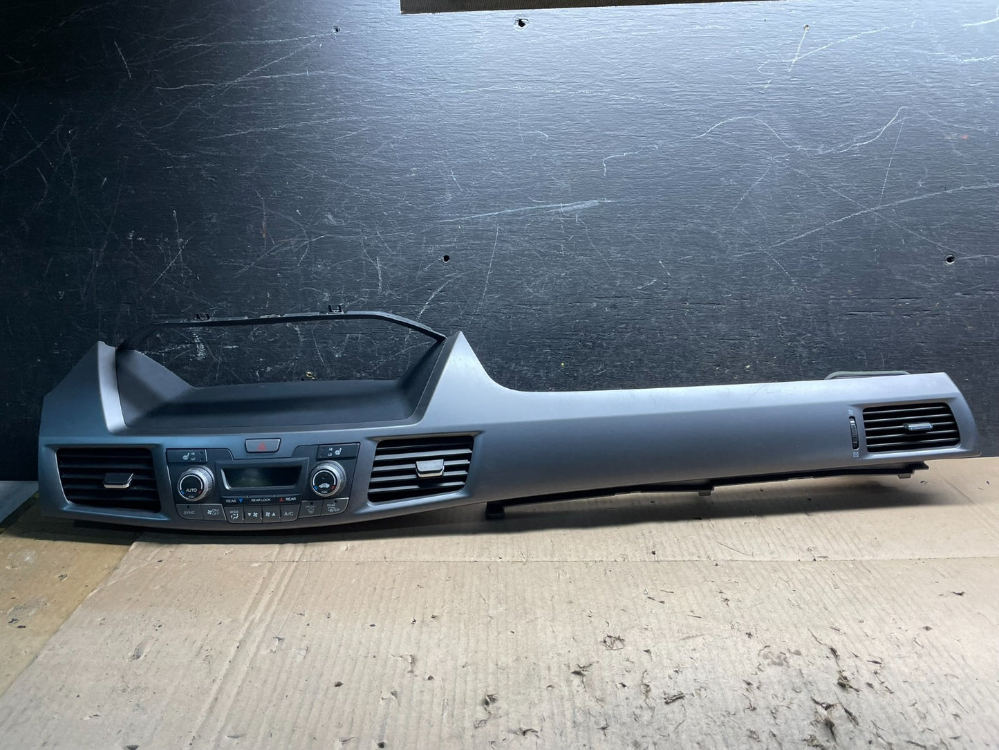 2011-2013 Honda Odyssey Dash Climate Control A/C Display Trim Bezel U2047 DG0