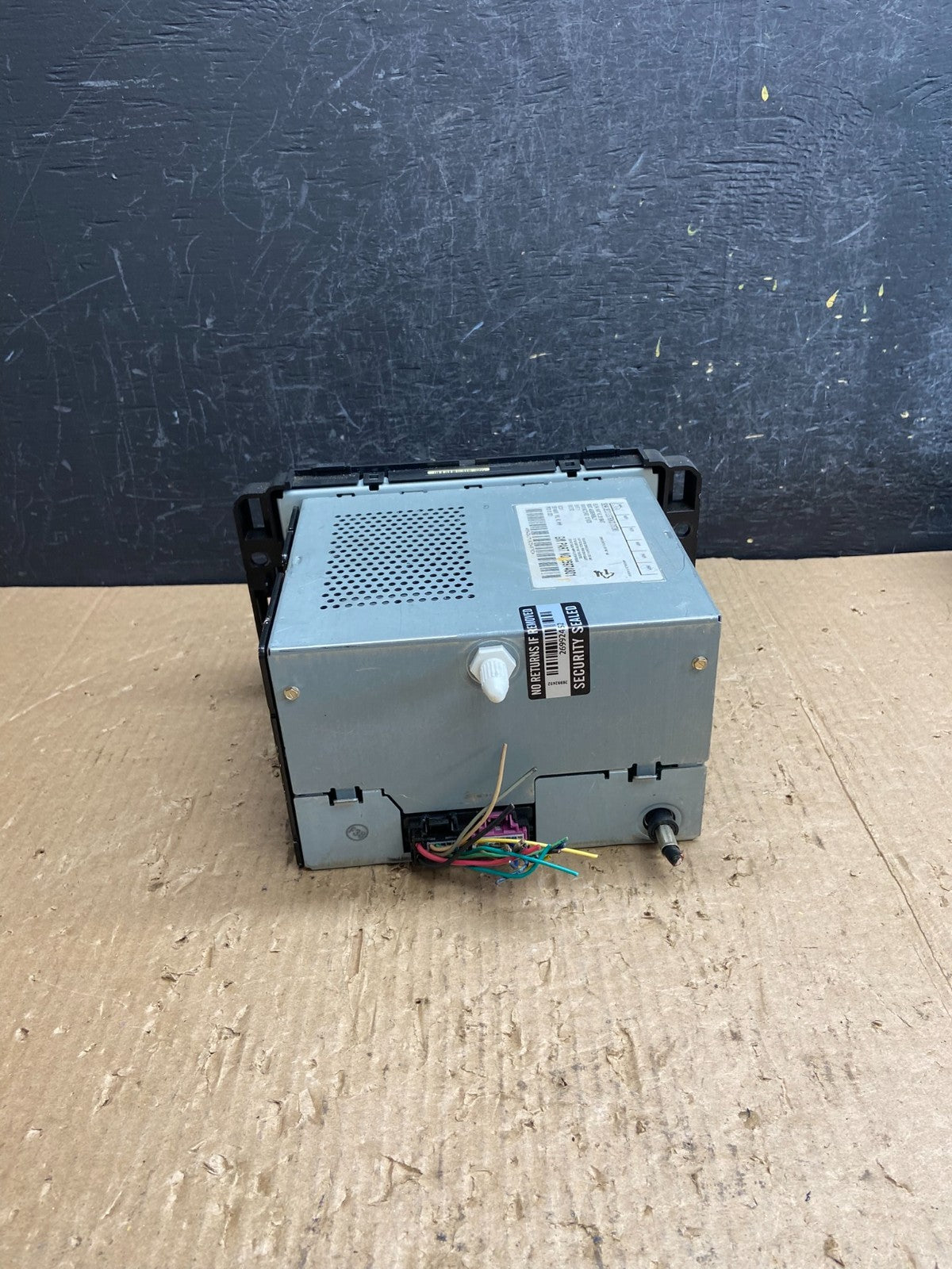 2007 to 2014 GMC Chevy Truck Yukon Silverado AM FM Radio AE4481 DW3