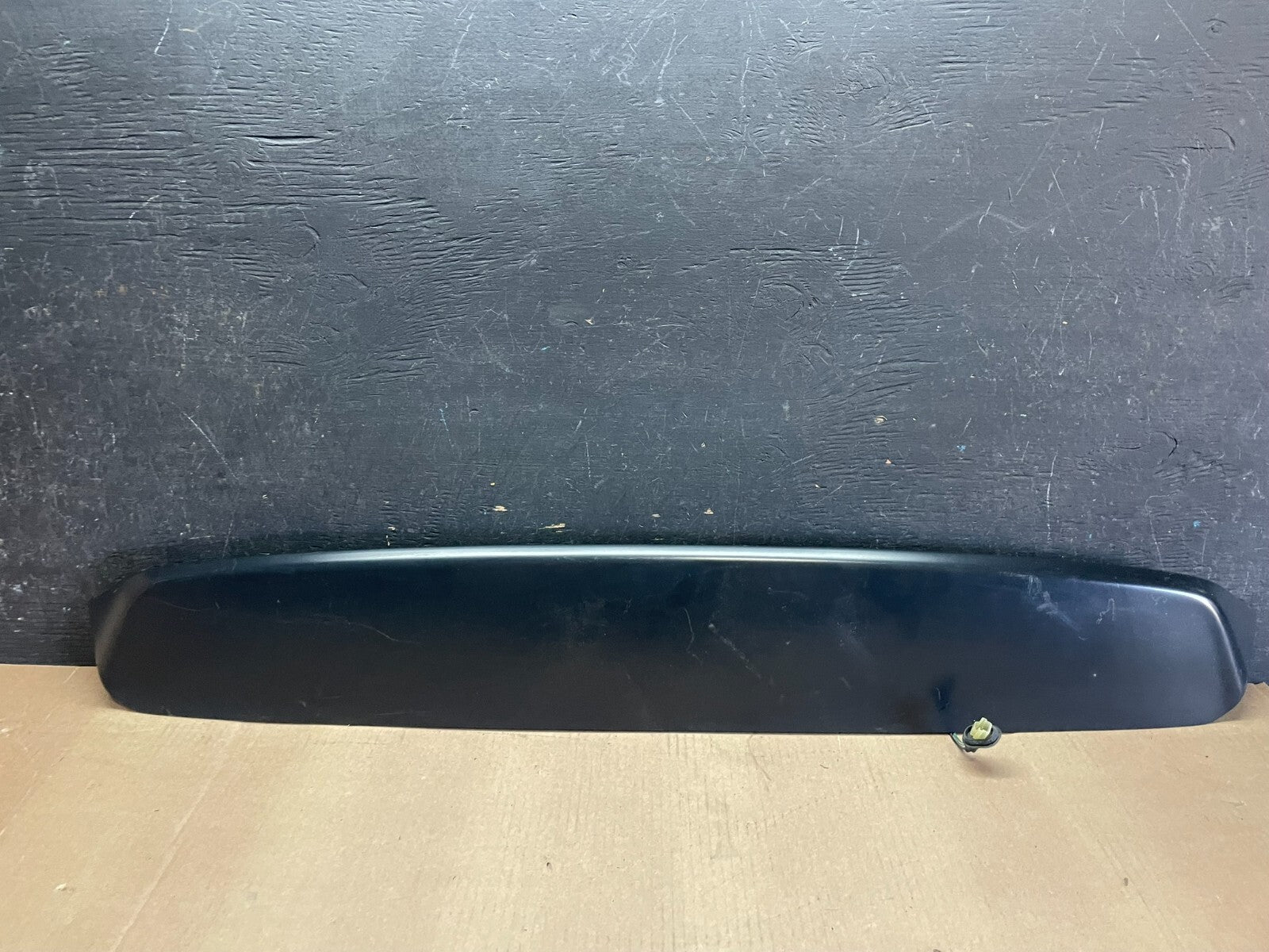 1999 to 2004 Honda Odyssey Rear Trunk Spoiler Gate L9112 DG0