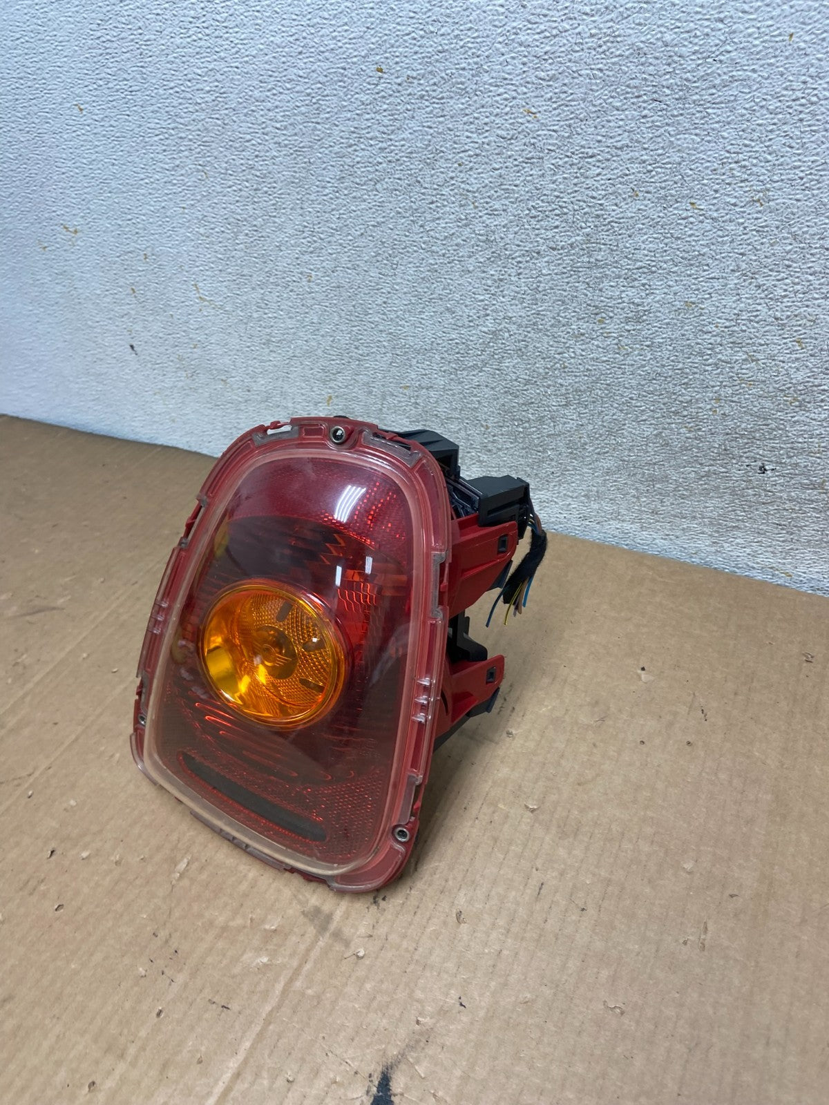 2007 2008 2009 2010 Mini Cooper Right Passenger Rh tail light AI8498 LK1