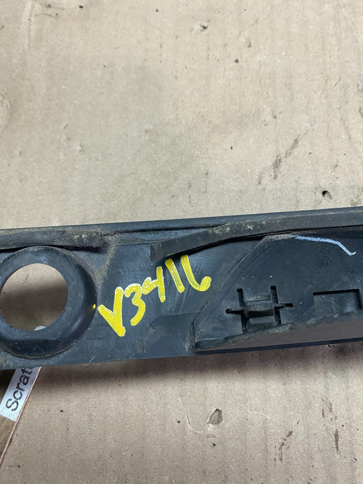 2016 - 2019 Ford Explorer Interceptor Rear Tailgate Molding With Camera v3416 DG8