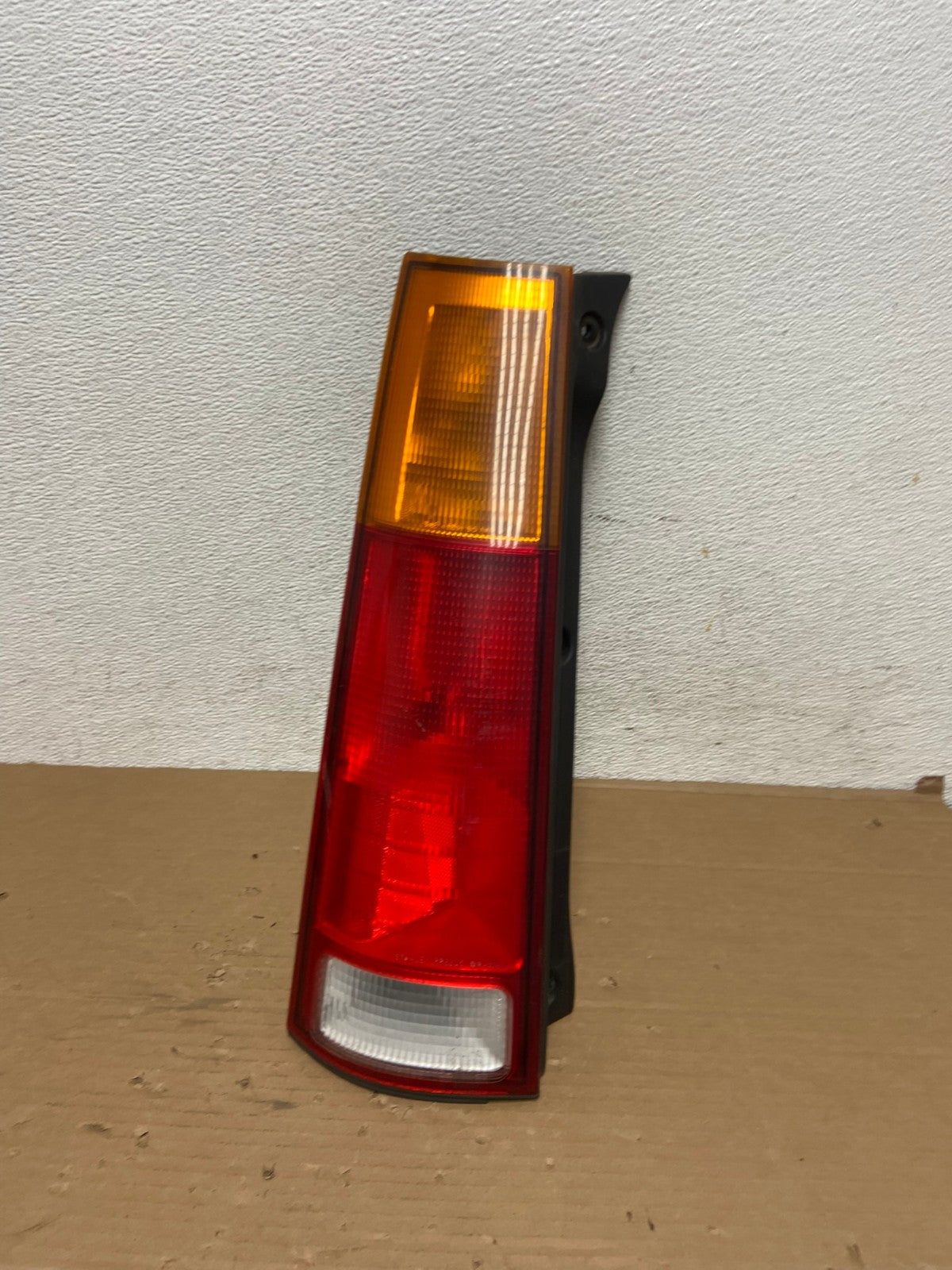 1997 1998 1999 2000 2001 Honda Crv Cr-v Left Driver Lh Tail Light AD4196 LK0