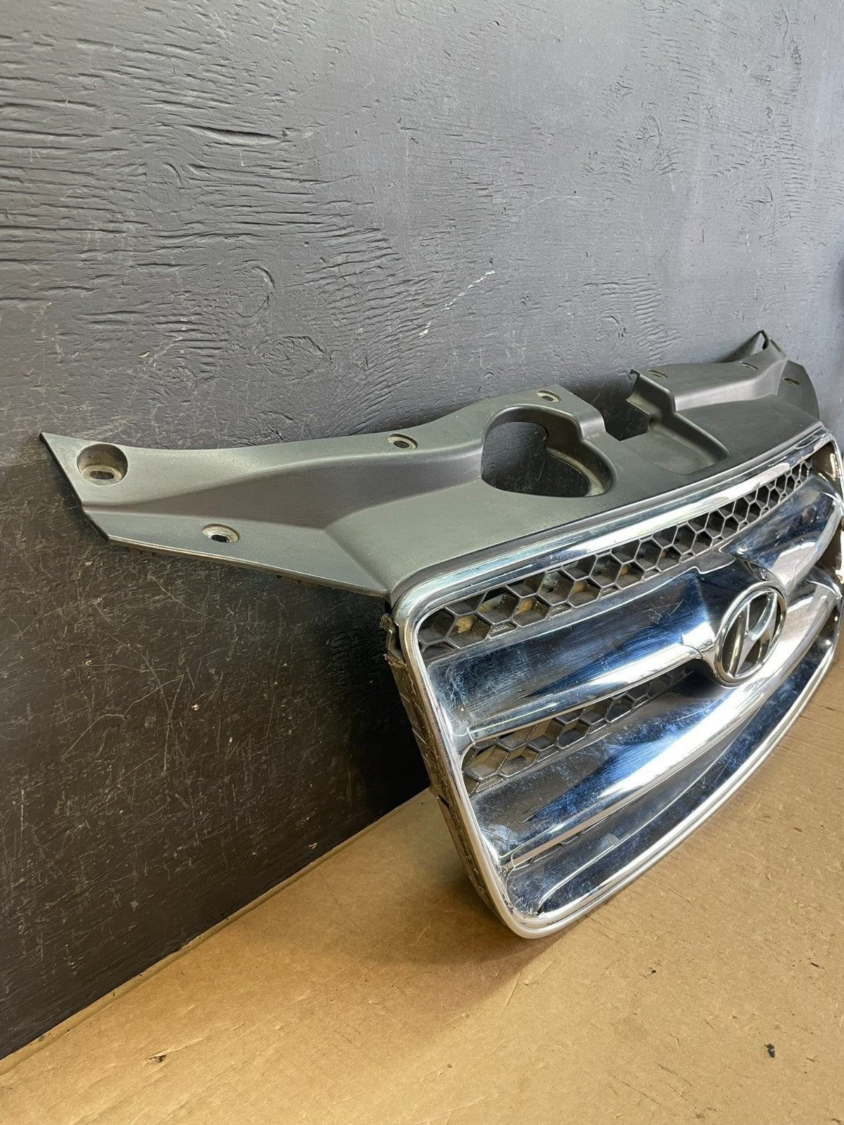 2007 to 2009 Hyundai Santa Fe Front Upper Grill Grille AD0446 DG2