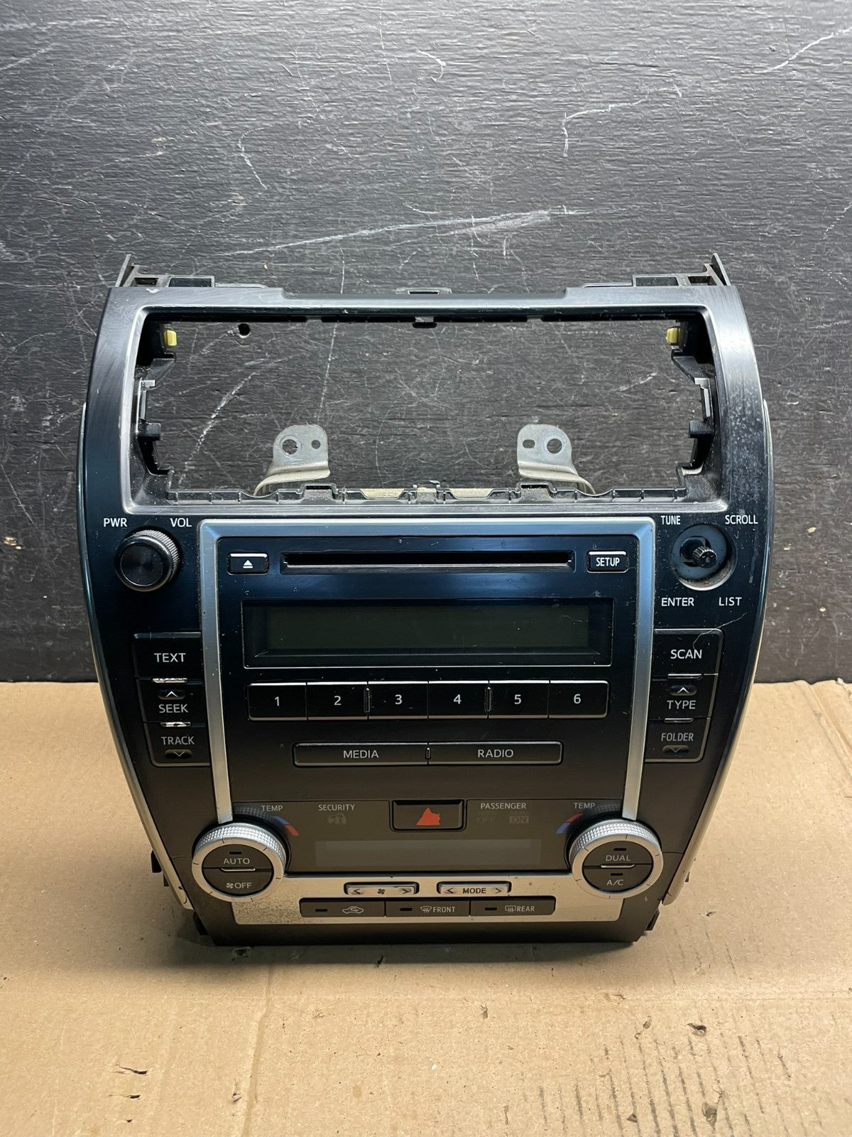 2012 2013 2014 Toyota Camry Radio CD Navigation Screen Display OEM v2043 C DG0