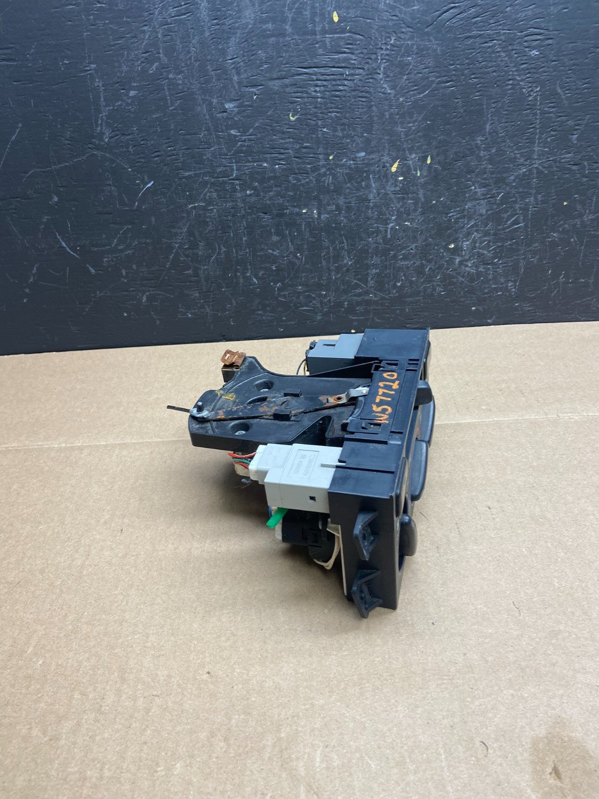 1997-2001 Toyota Camry AC Heater Temperature Climate Control AC6124 DG1