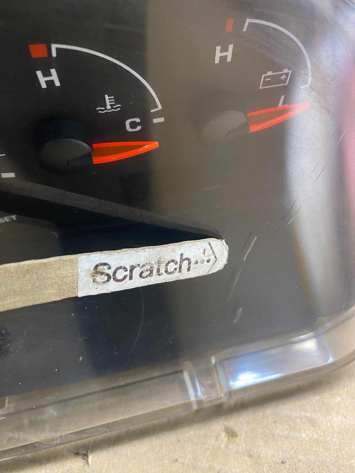 2006 Ford E350 Gauge Speedometer Cluster AD6576 DG2
